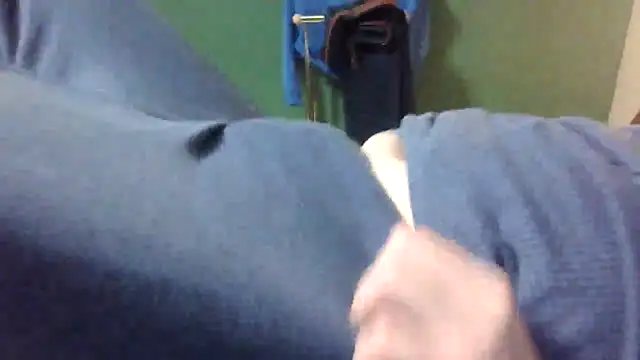 brtbrlss online show from November 13, 2025, 4:06 pm