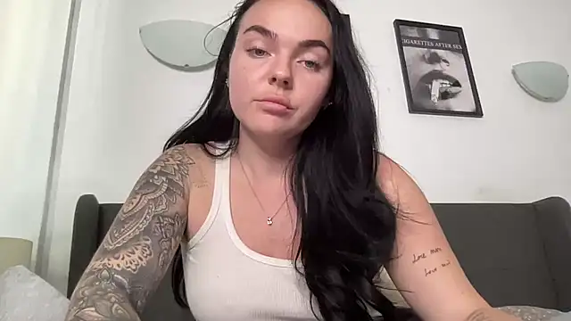 yorkshiregal online show from November 26, 2025, 2:40 pm