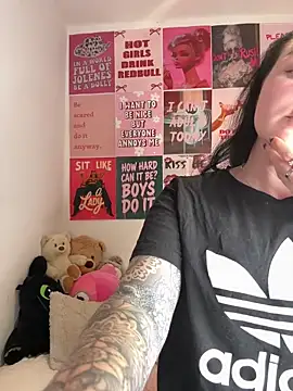 yorkshiregal online show from April 13, 2026, 9:31 pm