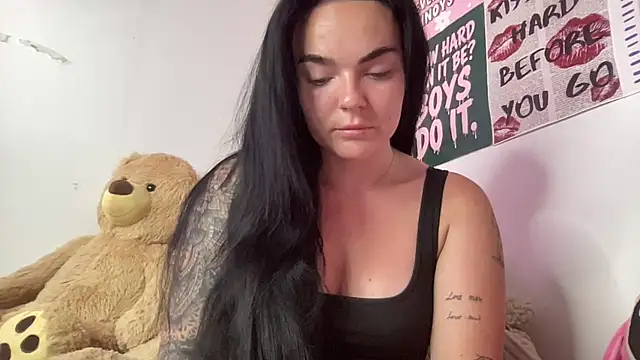 yorkshiregal online show from July 5, 2026, 5:14 am
