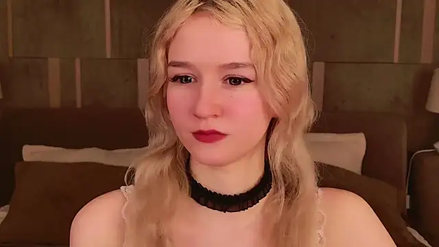 Snapshot of NaomiLoys chatting on March 10, 2025, 1:01 am NaomiLoys online show from March 10, 2025, 1:01 am