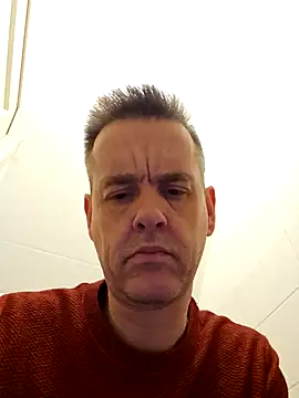 Hectorthyssen1 online show from February 9, 2025, 12:30 pm