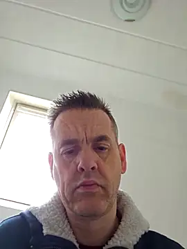 Hectorthyssen1 online show from February 15, 2025, 10:55 am