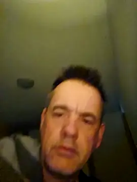 Hectorthyssen1 online show from March 4, 2025, 7:08 am