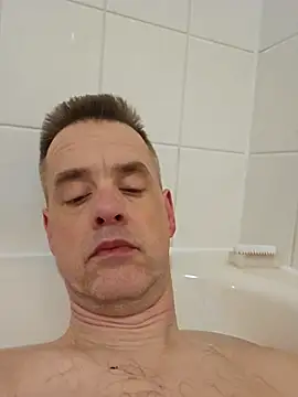 Hectorthyssen1 online show from March 14, 2025, 5:46 pm