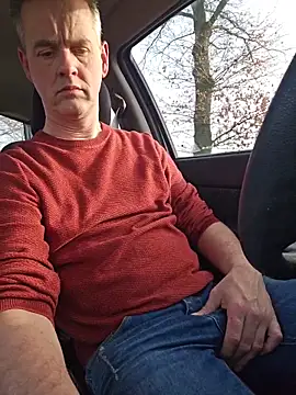 Hectorthyssen1 online show from March 6, 2026, 3:19 pm