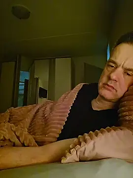 Hectorthyssen1 online show from April 5, 2026, 6:43 am