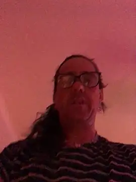 ingrid1982 online show from February 21, 2025, 4:05 pm