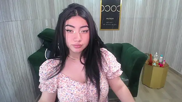 Snapshot of melodii_t chatting on December 2, 2024, 4:42 pm melodii t online show from December 2, 2024, 4:42 pm