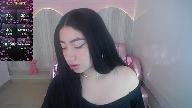 Snapshot of melodii_t chatting on December 9, 2024, 10:20 pm melodii t online show from December 9, 2024, 10:20 pm