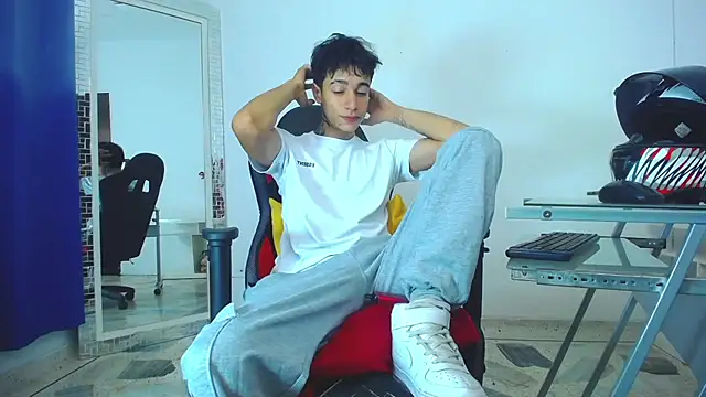 Snapshot of Zacktk7 chatting on January 9, 2025, 8:55 pm Zacktk7 online show from January 9, 2025, 8:55 pm