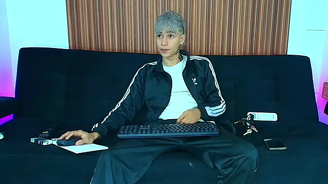 Snapshot of Zacktk7 chatting on March 7, 2025, 8:00 pm Zacktk7 online show from March 7, 2025, 8:00 pm