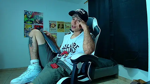 Snapshot of Zacktk7 chatting on March 14, 2025, 4:43 am Zacktk7 online show from March 14, 2025, 4:43 am