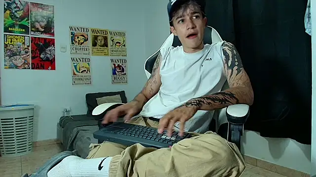 Snapshot of Zacktk7 chatting on March 18, 2025, 10:58 pm Zacktk7 online show from March 18, 2025, 10:58 pm