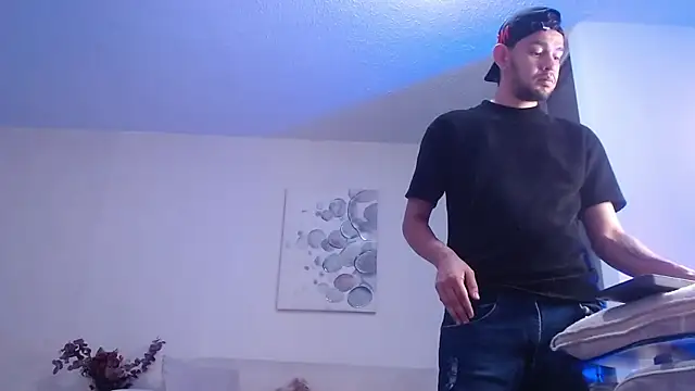 Snapshot of Bedobigcock chatting on September 16, 2025, 3:18 am Bedobigcock online show from September 16, 2025, 3:18 am