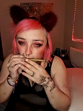 IzanamiNova online show from March 21, 2025, 6:27 am