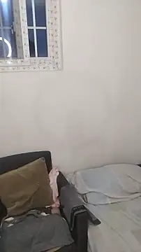 miketripi420 online show from April 12, 2026, 4:28 am