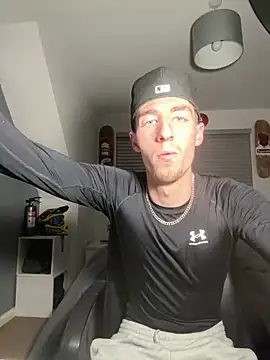 Snapshot of MikesWood21 chatting on December 5, 2024, 11:29 pm MikesWood21 online show from December 5, 2024, 11:29 pm