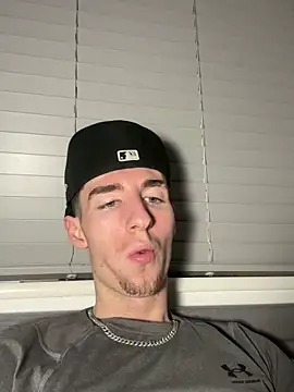 Snapshot of MikesWood21 chatting on January 29, 2025, 3:12 am MikesWood21 online show from January 29, 2025, 3:12 am