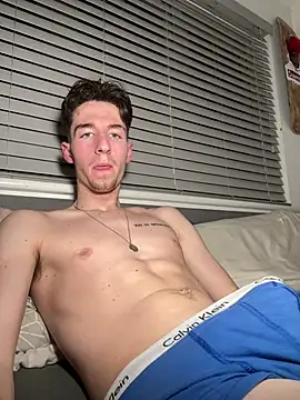 Snapshot of MikesWood21 chatting on February 17, 2025, 1:36 am MikesWood21 online show from February 17, 2025, 1:36 am