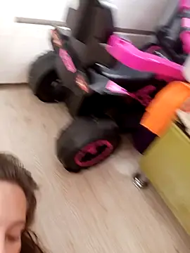 Mari-ana1 online show from February 7, 2025, 8:20 pm