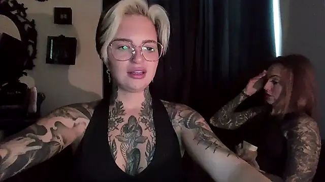 Snapshot of Alexandersonxo chatting on October 12, 2025, 10:47 am Alexandersonxo online show from October 12, 2025, 10:47 am