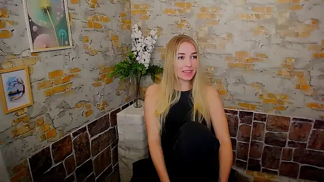 Queen ofLove online show from February 13, 2025, 3:14 pm