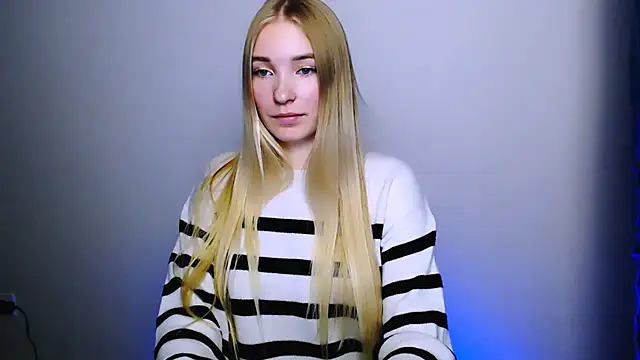 Queen ofLove online show from October 30, 2025, 10:10 pm