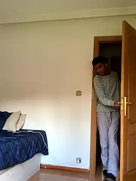 Snapshot of Ryan-hot chatting on December 2, 2024, 3:25 pm Ryan-hot online show from December 2, 2024, 3:25 pm