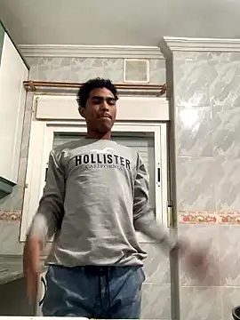 Snapshot of Ryan-hot chatting on December 6, 2024, 11:25 pm Ryan-hot online show from December 6, 2024, 11:25 pm