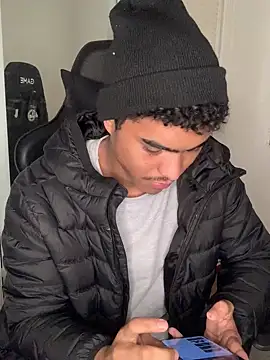 Snapshot of Ryan-hot chatting on December 15, 2024, 2:52 am Ryan-hot online show from December 15, 2024, 2:52 am