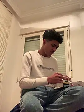 Snapshot of Ryan-hot chatting on December 27, 2024, 11:53 pm Ryan-hot online show from December 27, 2024, 11:53 pm