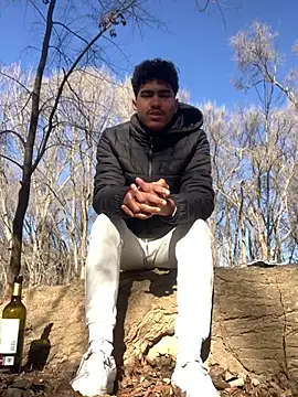 Snapshot of Ryan-hot chatting on January 16, 2025, 11:04 am Ryan-hot online show from January 16, 2025, 11:04 am