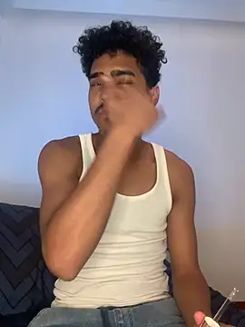 Snapshot of Ryan-hot chatting on January 19, 2025, 10:06 pm Ryan-hot online show from January 19, 2025, 10:06 pm