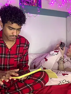 Snapshot of Ryan-hot chatting on February 2, 2025, 4:15 am Ryan-hot online show from February 2, 2025, 4:15 am