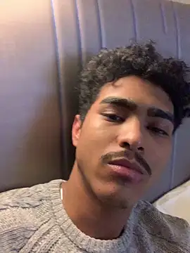 Snapshot of Ryan-hot chatting on February 3, 2025, 1:52 am Ryan-hot online show from February 3, 2025, 1:52 am