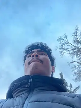 Snapshot of Ryan-hot chatting on February 11, 2025, 5:07 pm Ryan-hot online show from February 11, 2025, 5:07 pm