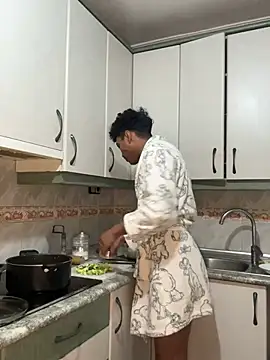 Snapshot of Ryan-hot chatting on March 2, 2025, 6:27 am Ryan-hot online show from March 2, 2025, 6:27 am