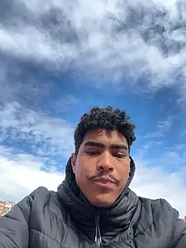 Snapshot of Ryan-hot chatting on March 14, 2025, 10:39 am Ryan-hot online show from March 14, 2025, 10:39 am