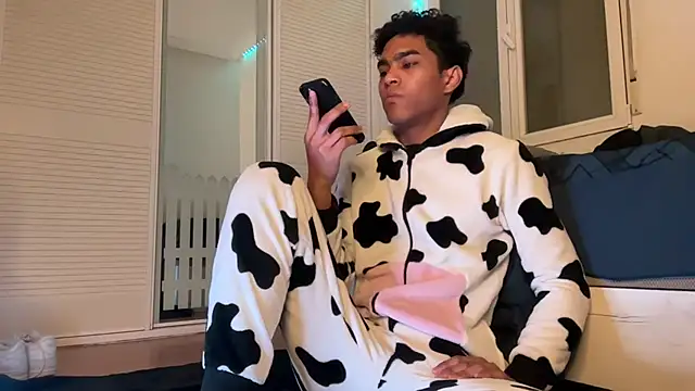 Ryan-hot online show from January 17, 2026, 1:05 pm