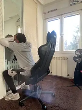 Ryan-hot online show from April 15, 2026, 5:53 pm