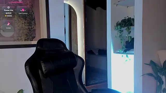 CherryyBrrr1 online show from December 4, 2025, 2:10 am