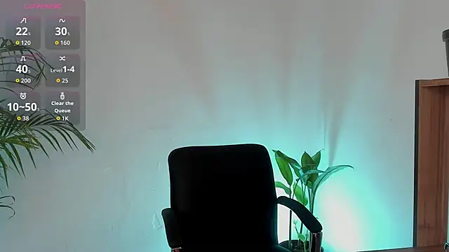 CherryyBrrr1 online show from December 14, 2025, 3:06 pm