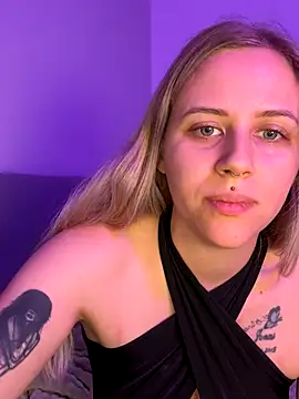 lunawolf21 online show from January 8, 2026, 8:16 am