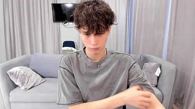 Im Shine Guy online show from December 24, 2024, 9:28 am