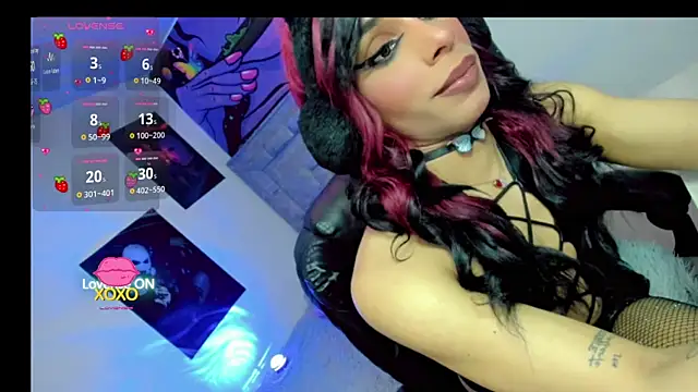 Snapshot of Diana_2003 chatting on March 18, 2026, 7:28 pm Diana 2003 online show from March 18, 2026, 7:28 pm