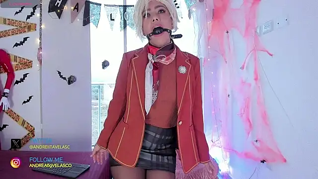 AndreaVelasco online show from October 17, 2025, 4:09 pm