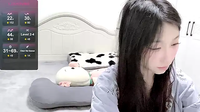 Snapshot of MMiao-66u chatting on December 24, 2024, 8:22 am MMiao-66u online show from December 24, 2024, 8:22 am