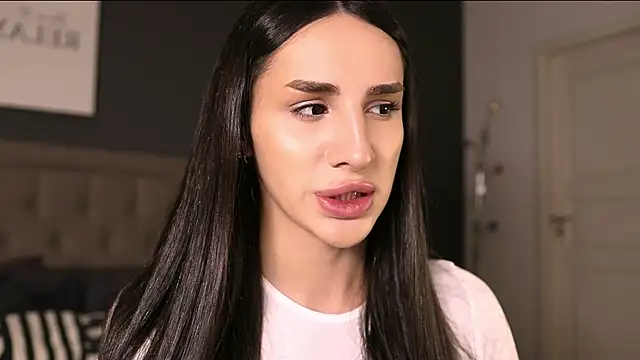 Snapshot of Kim_Oberlin_ chatting on October 22, 2025, 4:07 pm Kim Oberlin online show from October 22, 2025, 4:07 pm