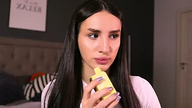 Snapshot of Kim_Oberlin_ chatting on October 26, 2025, 11:38 am Kim Oberlin online show from October 26, 2025, 11:38 am